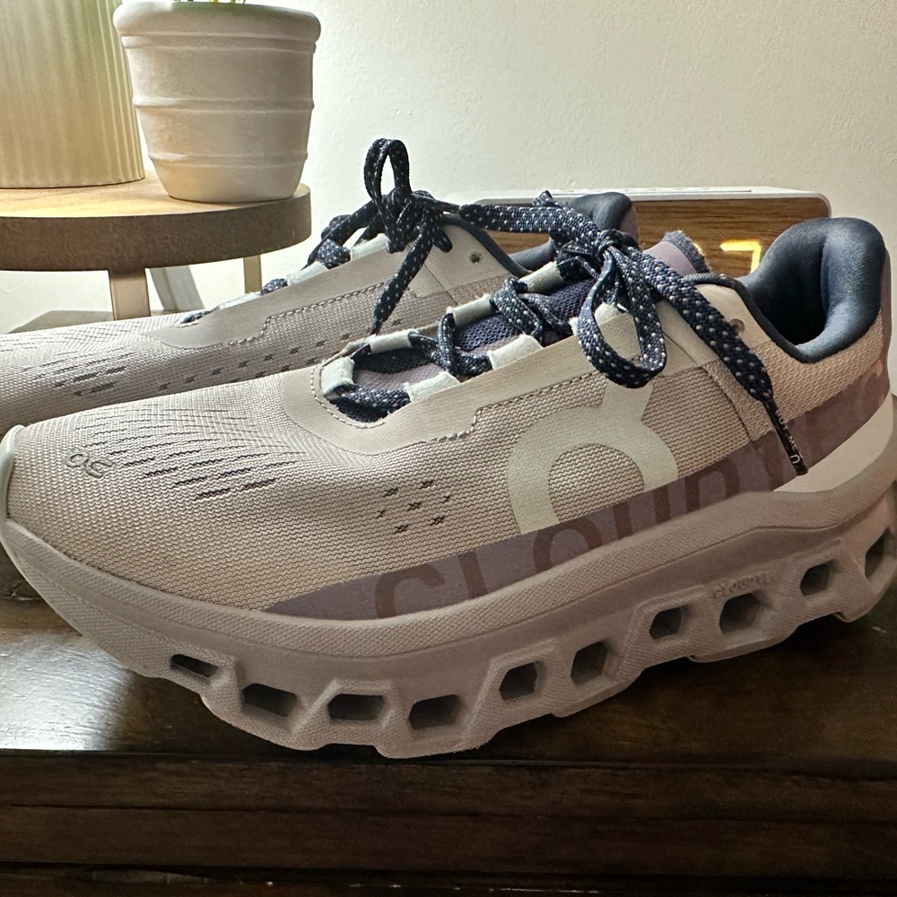 Women’s on cloud monsters